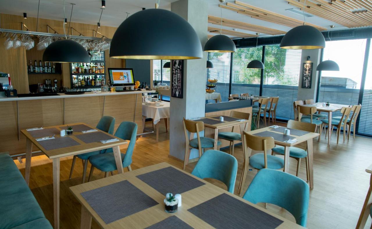 City Inn Pristina Eksteriør bilde