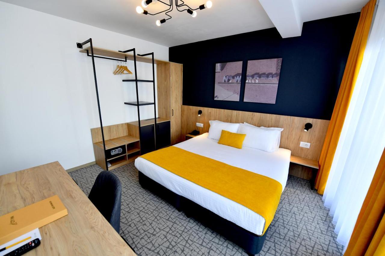 City Inn Pristina Eksteriør bilde