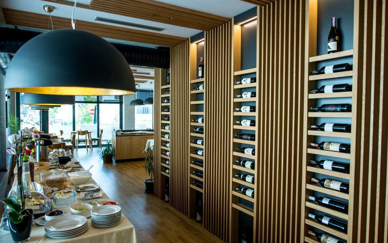 City Inn Pristina Eksteriør bilde