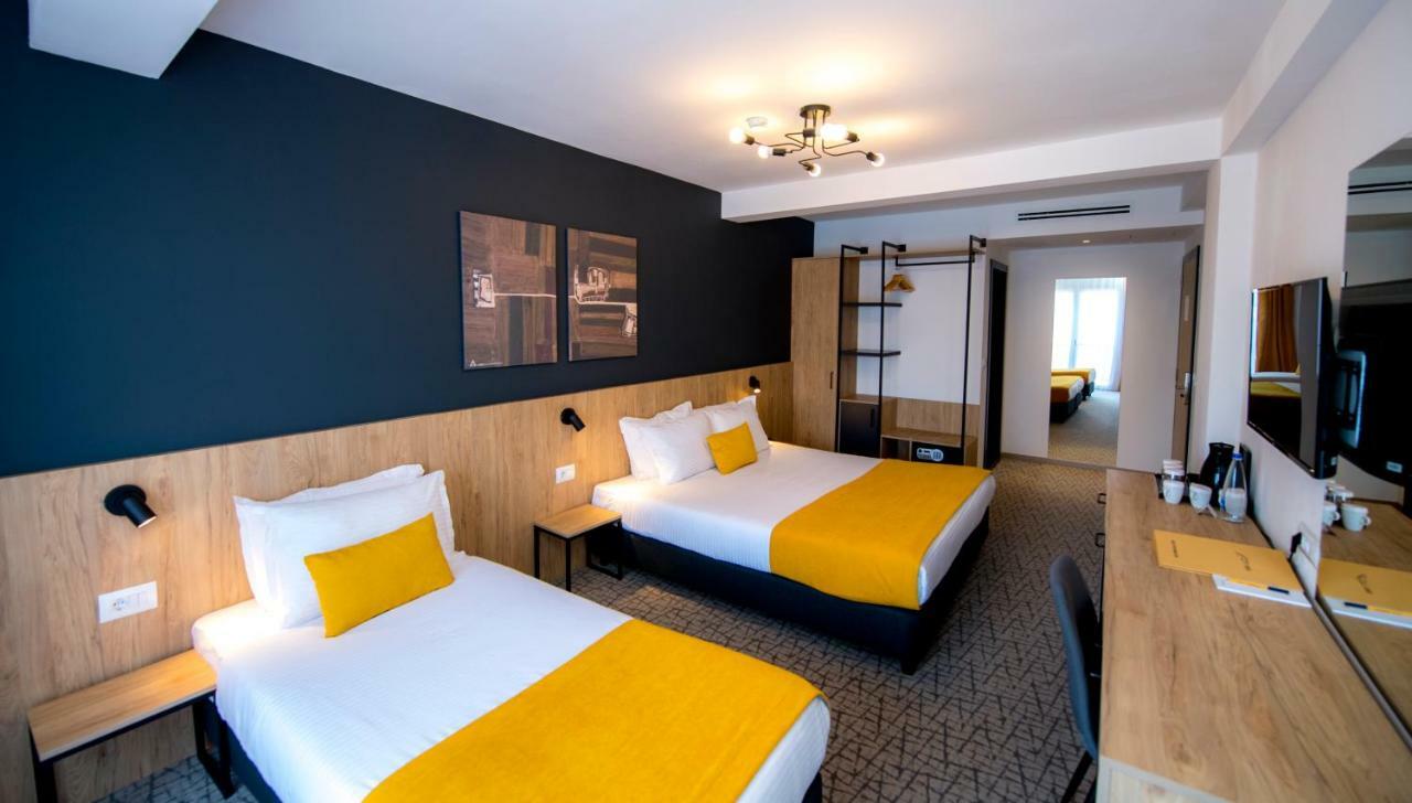 City Inn Pristina Eksteriør bilde